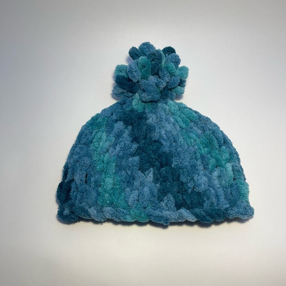 Handmade Kid’s Super Soft & Cozy Winter Hat With Loopy Pom-Pom - Variegated Teal - Picture 3 of 9